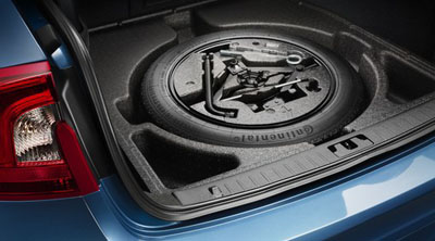 2014 Volvo S60 Spare wheel, storage under the floor